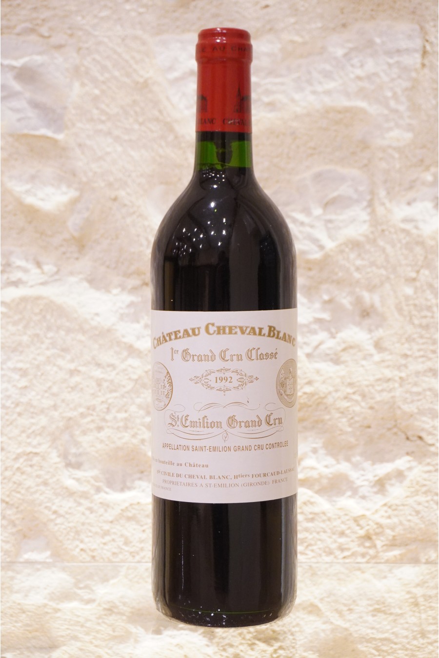 Château Cheval Blanc Saint-Emilion 1er Grand Cru Classé 1992 Château Cheval Blanc Saint-Emilion 1er Grand Cru Classé 1992