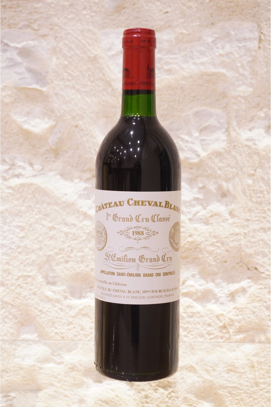 Château Cheval Blanc Saint-Emilion 1er Grand Cru Classé 1988 Château Cheval Blanc Saint-Emilion 1er Grand Cru Classé 1988