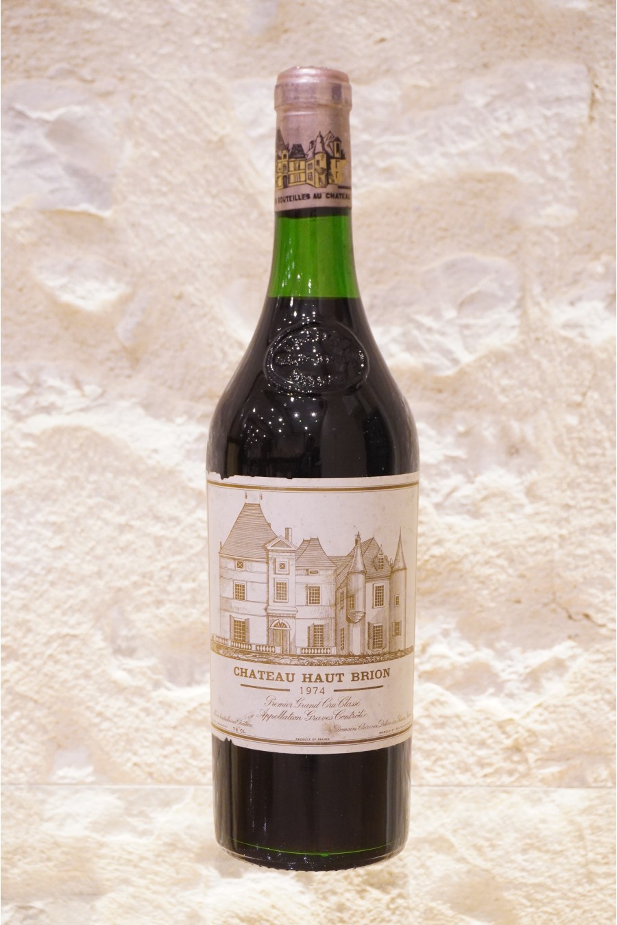 Château Haut-Brion Pessac-Léognan 1er Cru Classé 1974 Château Haut-Brion Pessac-Léognan 1er Cru Classé 1974
