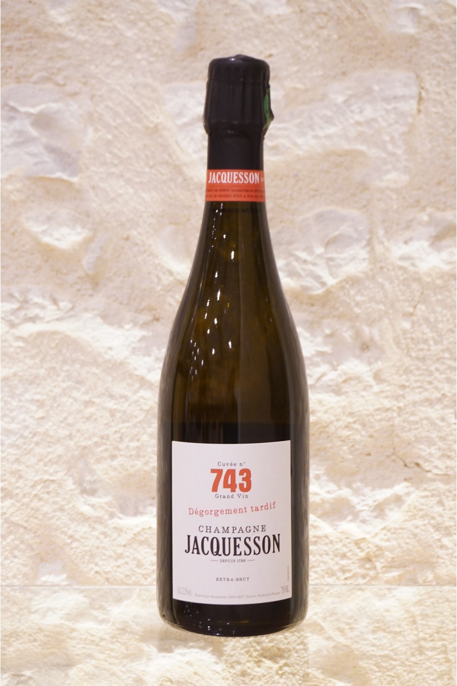 Jacquesson Cuvée n°743 "Dégorgement Tardif" Champagne Extra Brut Jacquesson Cuvée n°743 "Dégorgement Tardif" Champagne Extra Brut