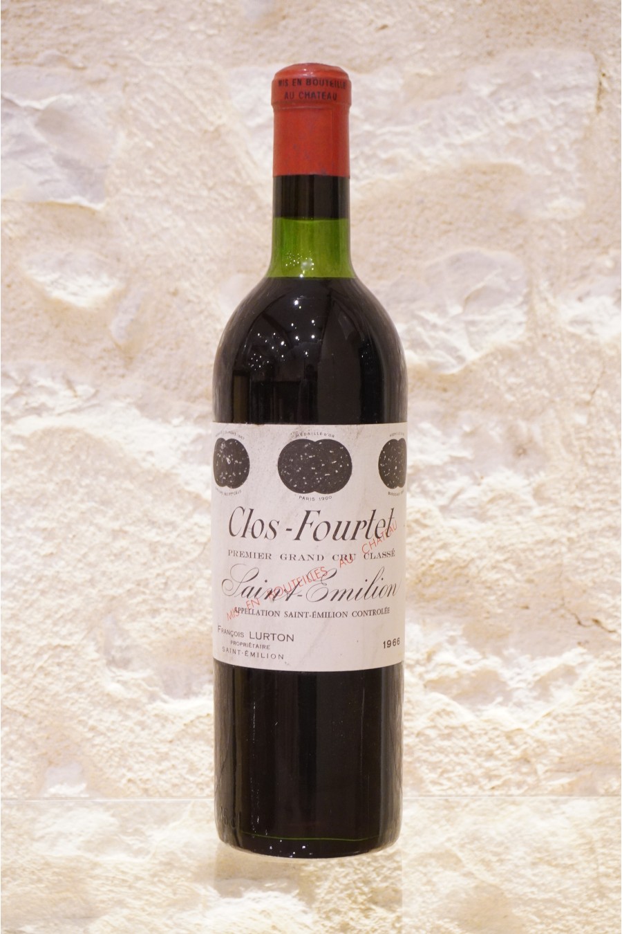 Clos Fourtet Saint-Emilion 1er Grand Cru Classé 1966 Clos Fourtet Saint-Emilion 1er Grand Cru Classé 1966