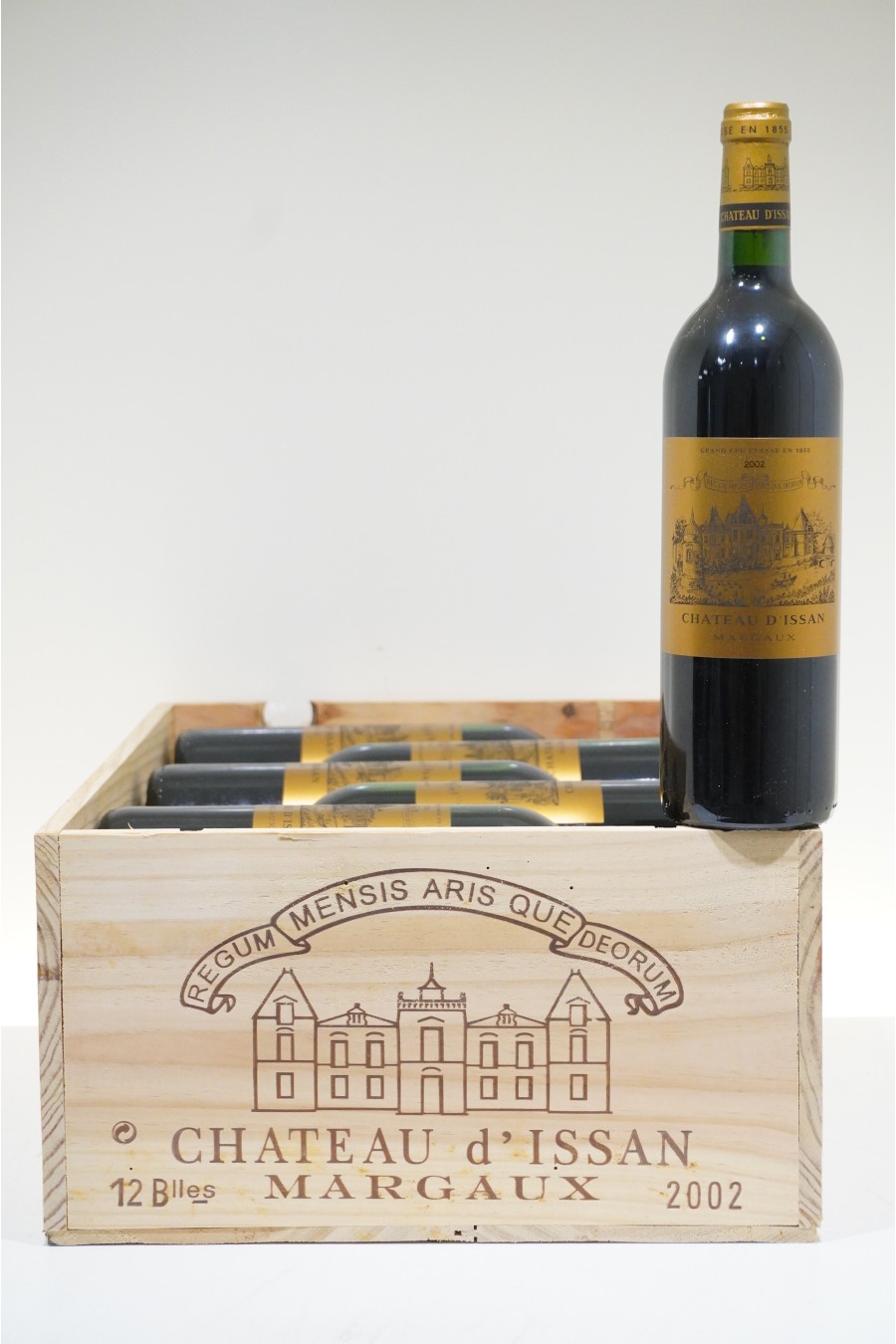 Château d'Issan Margaux 3e Cru Classé 2002 OWC12 Château d'Issan Margaux 3e Cru Classé 2002 OWC12