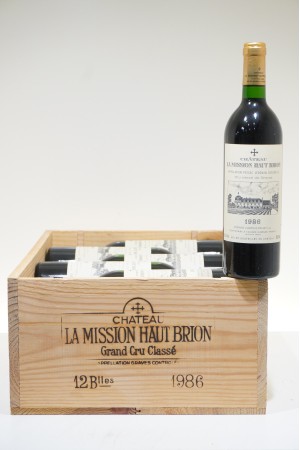 Château La Mission Haut-Brion Pessac-Léognan Grand Cru Classé 1986 OWC12