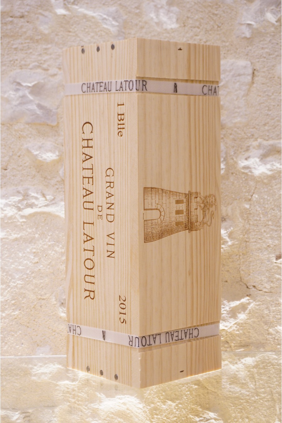 Château Latour Pauillac 1er Cru Classé 2015 OWC1