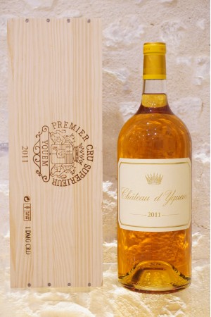 Château d'Yquem Sauternes 1er Cru Classé Supérieur 2011 OWC1 3L