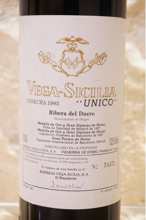 Vega-Sicilia "Unico" Ribera Del Duero Gran Reserva 1985