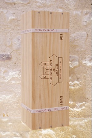Château Lafite Rothschild Pauillac 1er Cru Classé 2021 OWC1 MAGNUM
